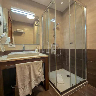 Buy Apartment Pale 20