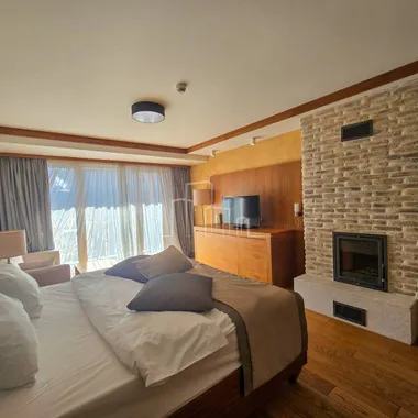 Buy Apartment Pale 2