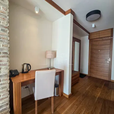 Buy Apartment Pale 18